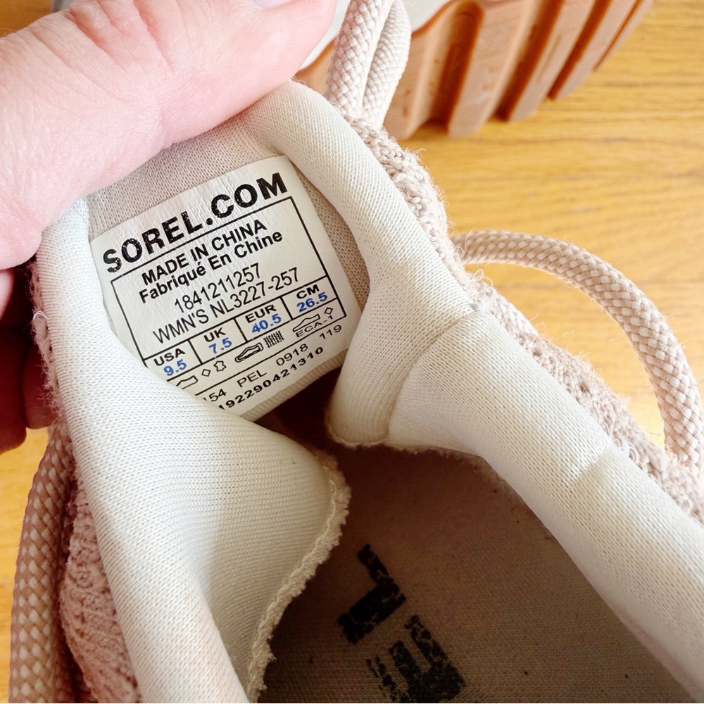 Sorel | Women’s Kinetic Lace-Up Sneakers Shoes Walking Natural Tan Size 9.5 - Picture 11 of 11